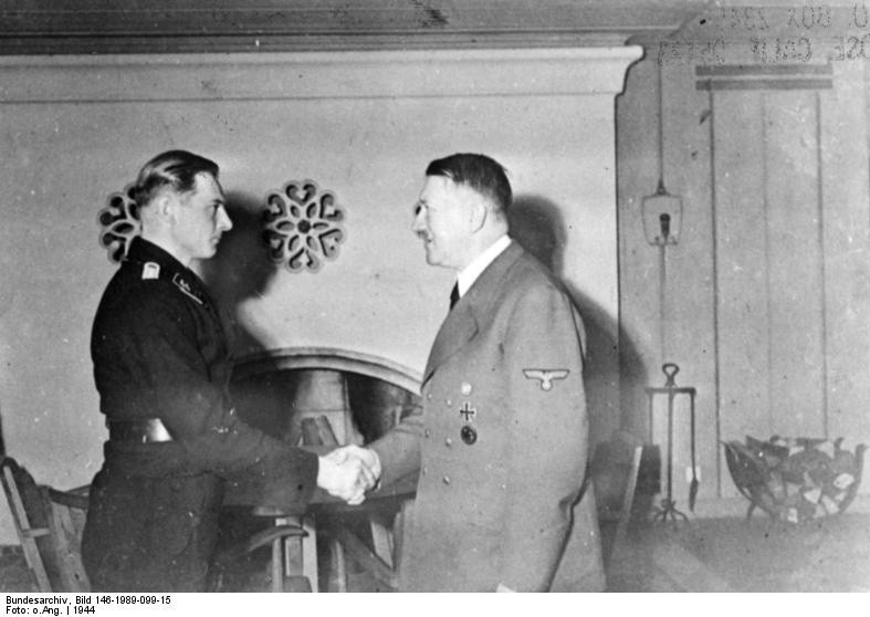 Wittmann należał do kompanii Leibstandarte SS Adolf Hitler -...