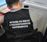 Pszczyna: prezes jednej z firm usługowych na karuzeli podatkowej. Za wyłudzenia grozi mu do 10 lat więzienia. Skarb Państwa stracił miliony