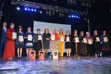 Gala "Kobieta.22" w Starachowicach. Kobiety z pięciu powiatów nagrodzone za swoją wyjątkową działalność. Poznaj laureatki, zobacz zdjęcia