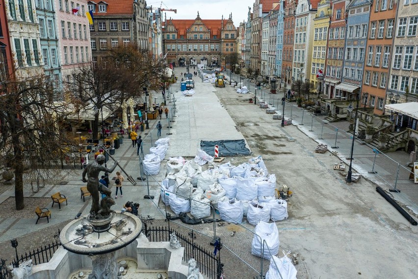 Skutkiem remontu jest ograniczona przestrzeń na odcinku...