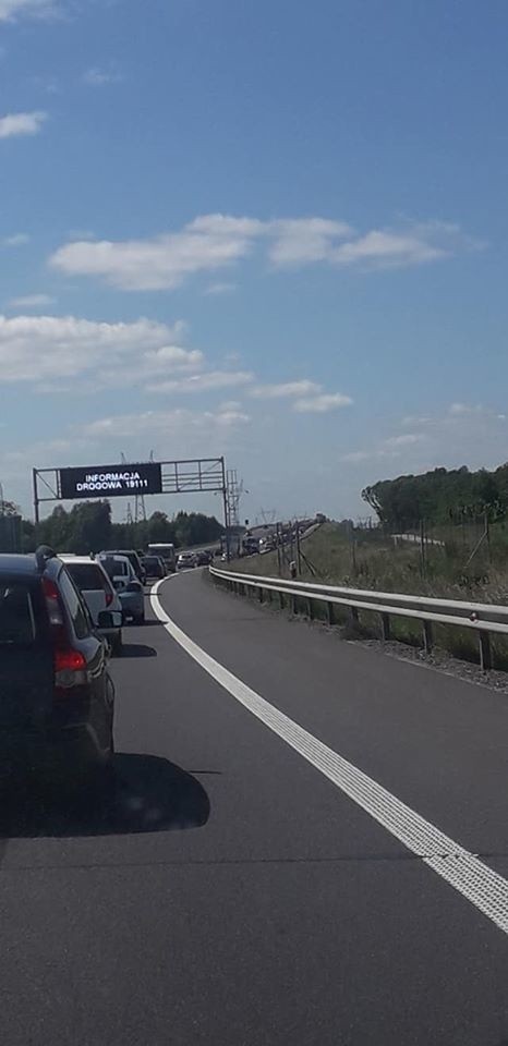 Korki na drogach regionu! Powroty po długim weekendzie. Gdzie są zatory