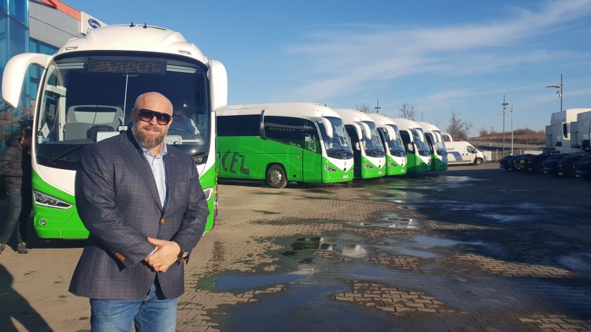 Sześć nowych autobusów marki Irizar jeździ od lutego w...