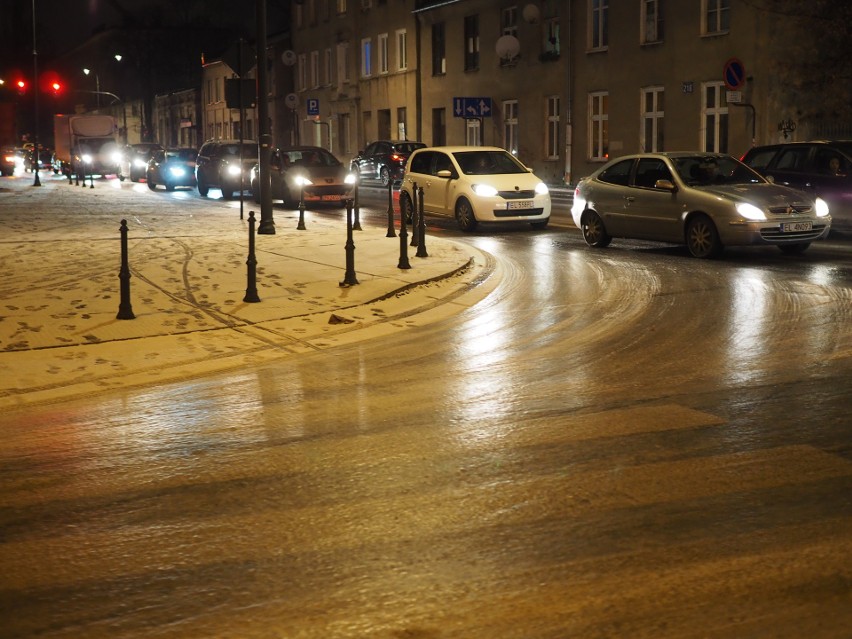 Akcja zima kosztowała miasto już 5 milionów złotych! Tyle pochłonęło już odśnieżanie łódzkich ulic