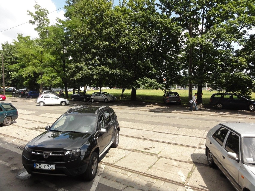 Wrocławski sposób na parkowanie za darmo w centrum miasta (ZOBACZ ZDJĘCIA)