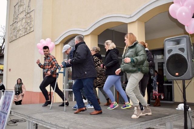 Podczas tańczenia salsy było gorąco