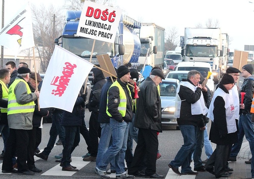 Protest związkowców "Anwilu" we Włocławku