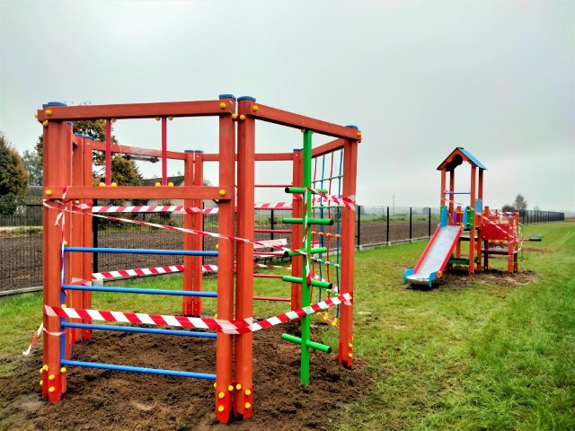 W Podgórkach, w gminie Wierzbica, został zbudowany plac zabaw.