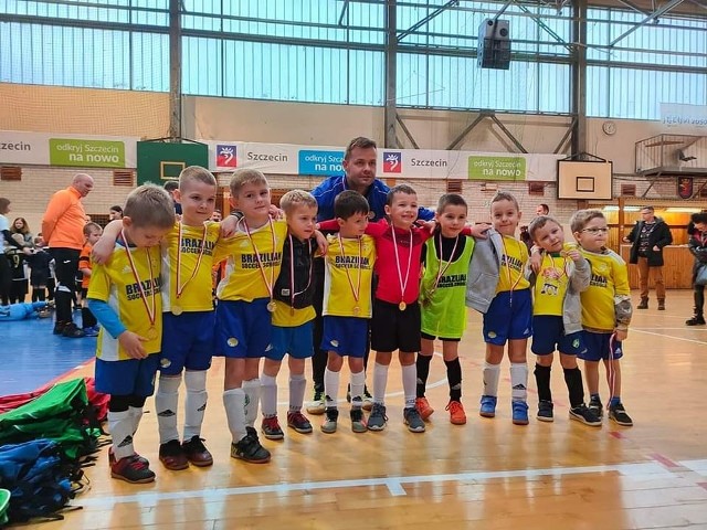 Fragment turnieju Szczecin Kids Futsal Cup w hali przy ul. Twardowskiego.