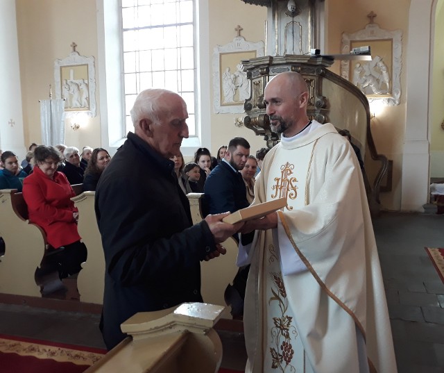 Kazimierz Machynia od 60 lat jest organistą w Parafii św. Augustyna w Kostowie.