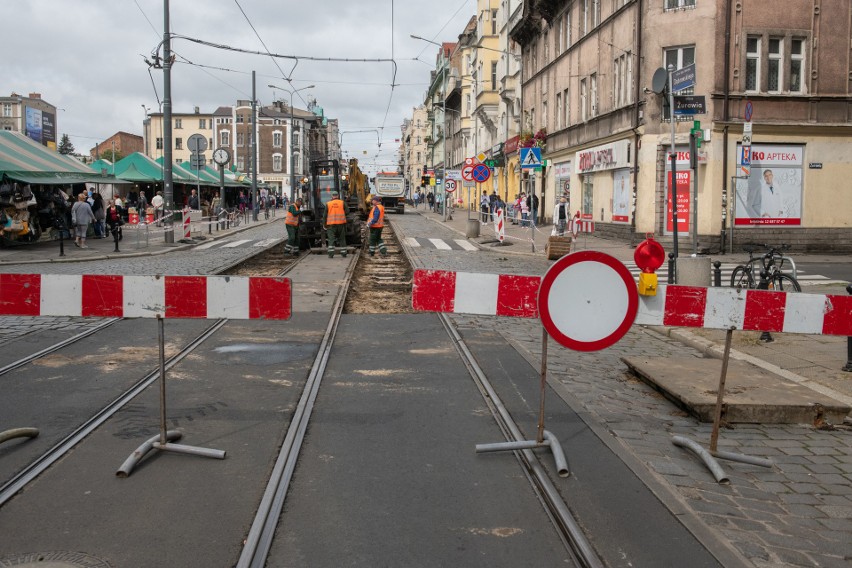 Rozpoczął się remont torowiska ul. Dąbrowskiego