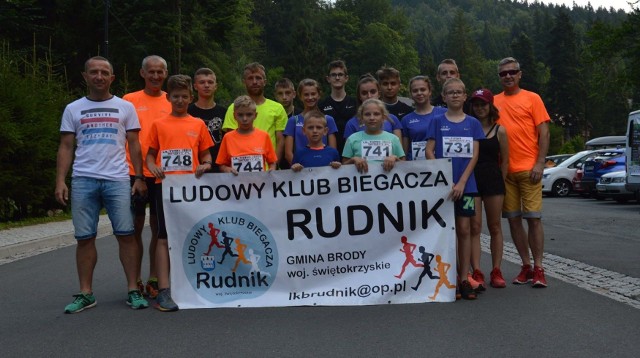 Zawodnicy Ludowego Klubu Biegacza Rudnik dobrze wypadli w biegu w Tarnobrzegu.