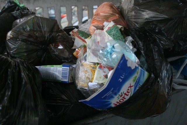 W Punktach Selektywnej Zbiórki Odpadów Komunalnych można będzie oddać też popiół i żużel z palenisk domowych.