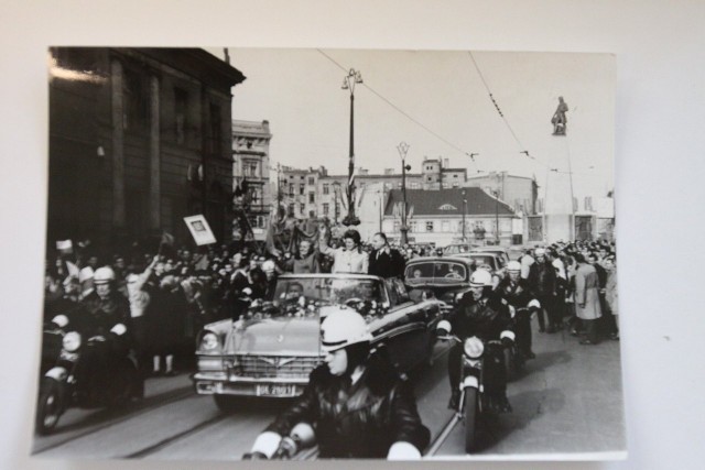 24 października 1963 z wizytą do Łodzi przyjechała rosyjska kosmonauta Walentina Tierieszkowa pierwsza kobieta, która poleciała w kosmos. Towarzyszył jej rosyjski kosmonauta Walery Bykowski.