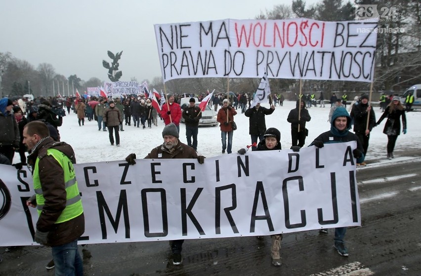 Manifestacja KOD w Szczecinie