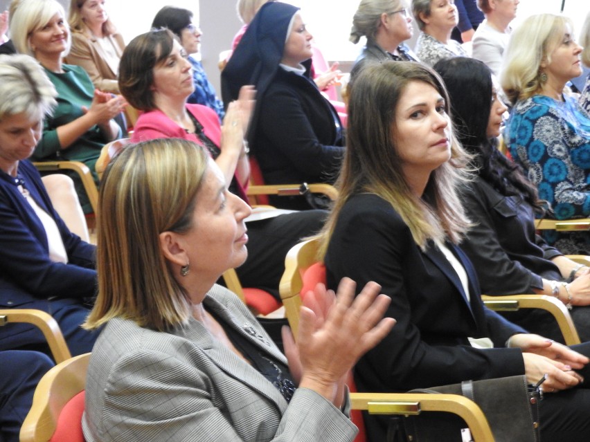 Konferencja "Na drogach i bezdrożach wychowania… z kompasem...