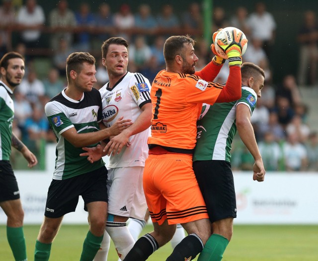 Fortuna 1 Liga. Pewne zwycięstwo Chojniczanki. GKS Bełchatów bez szans w Chojnicach