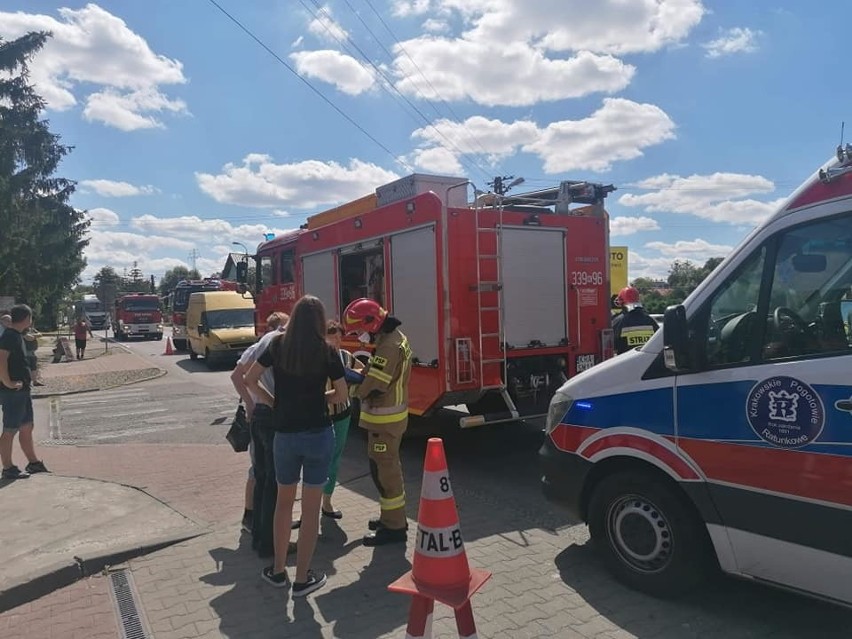 Wypadek w Zielonkach - zderzenie trzech pojazdów na ul....