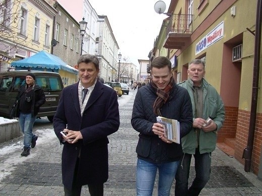 Janusz Palikot odwiedził Wadowice. Złożył życzenia urodzinowe burmistrzowi [ZDJĘCIA, WIDEO]