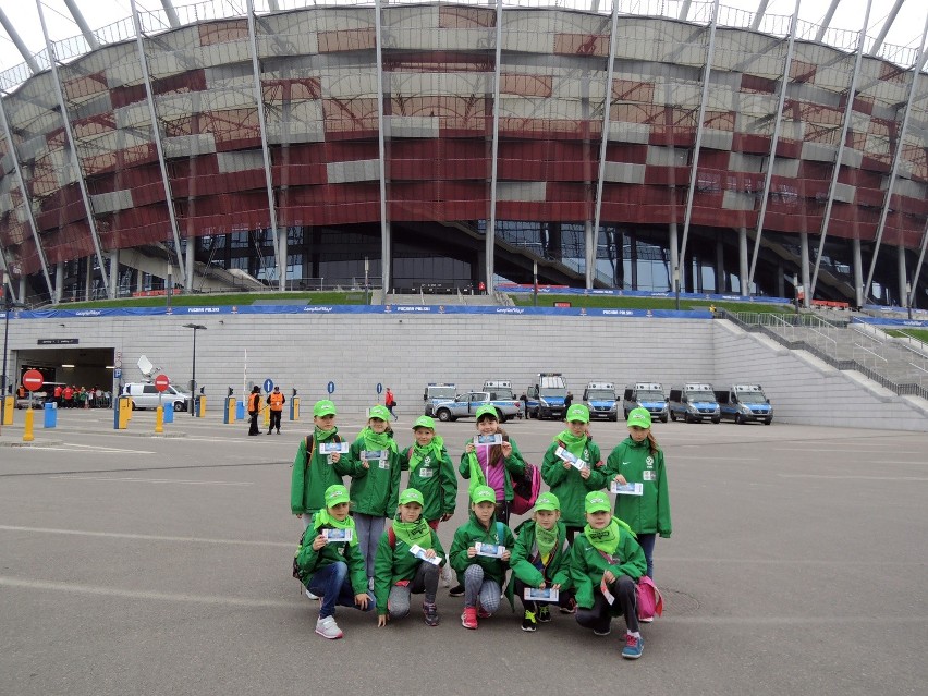 Dziewczęta z Chlewic grały w turnieju „Z Podwórka na Stadion o Puchar Tymbarku” 