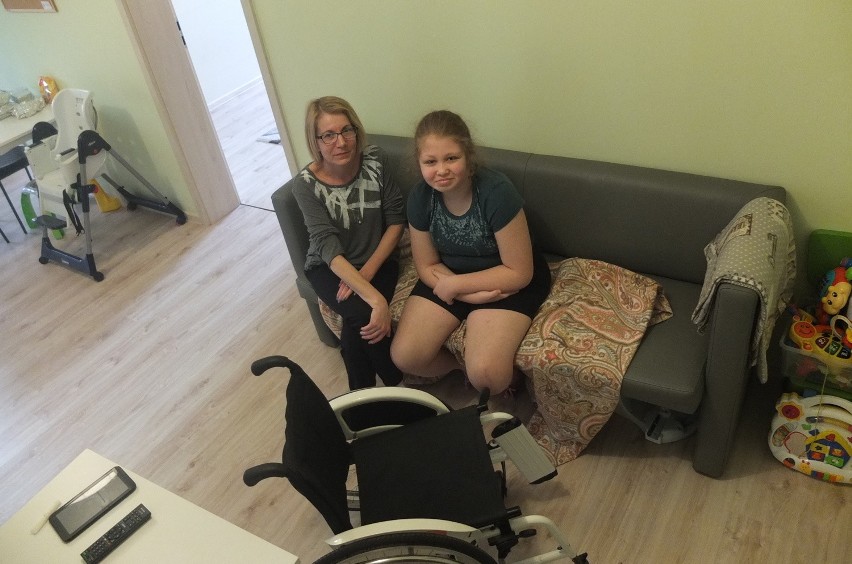 Martynka i jej mama z nadzieją czekają na wyjazd do Niemiec....