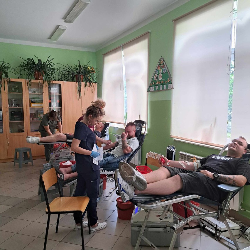 Letnia akcja pod hasłem "Krew Darem Życia" w Sobkowie. Ponad 160 osób oddało prawie 74 litry krwi! Zobaczcie zdjęcia ze zbiórki