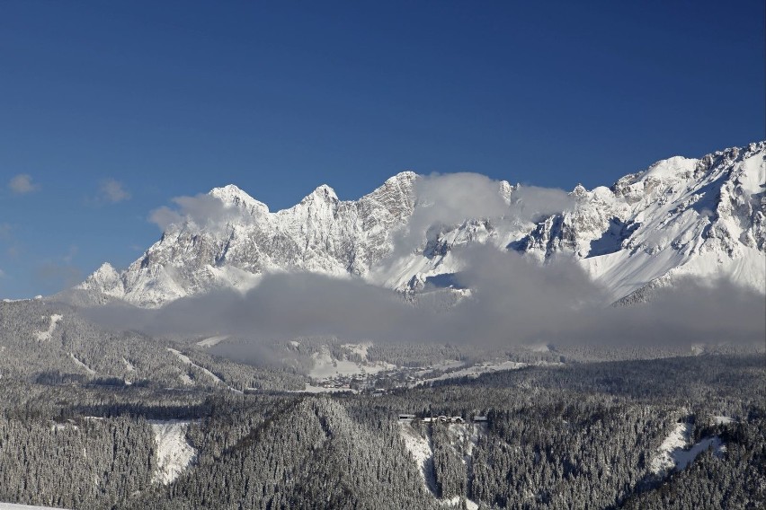 Narciarska huśtawka 4 szczytów w Schladming– 123km stoków non stop!