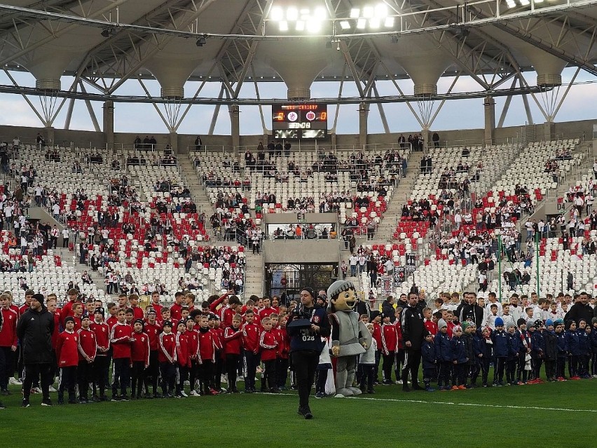 Otwarcie stadionu ŁKS: Margaret jako gwiazda wieczoru. CZ. I. Mamy najnowsze ZDJĘCIA