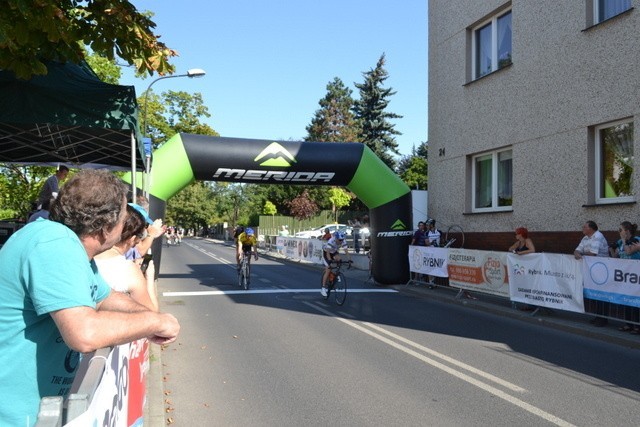 Kolarze opanowali dziś Rybnik. Trwa wyścig kolarski Tour de Rybnik