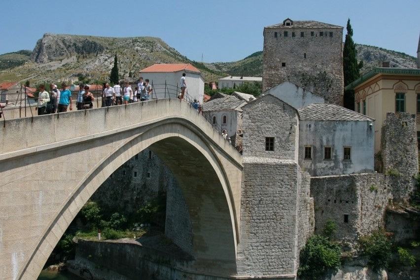Ten most wybudowany został w 1566 r.