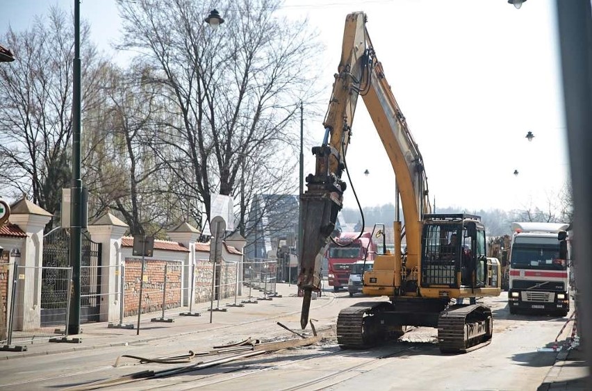 Ruszyła przebudowa ulicy Krakowskiej. Zobacz, jak postępują prace [ZDJĘCIA]