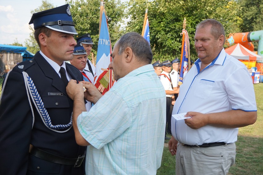 Jubileusz 55 lat straży w Szymanówce. Zobacz kto dostał medale (LISTA, ZDJĘCIA) 