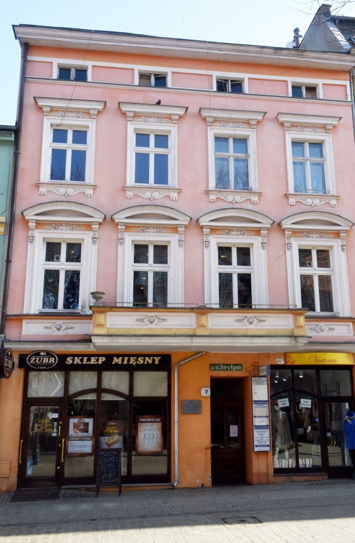 Stary Rynek 7 – remont dachu – ponad 82 tys. zł