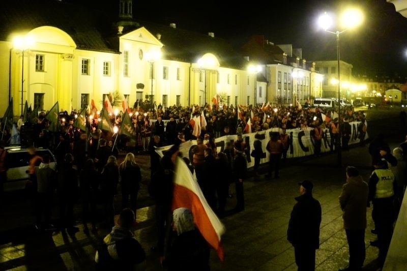 Marsz Pamięci Żołnierzy Wyklętych. Tłumy na ulicach miasta (zdjęcia, wideo)