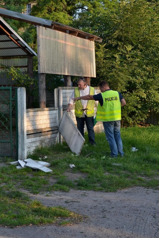 Wypadek w Ostrowie Wielkopolskim. Płot przygniótł 7-latka