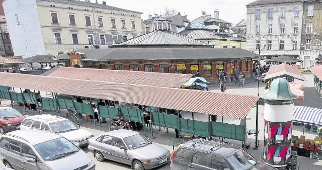 Zabytkowy okrąglak na placu Nowym pełni funkcję targową od ponad stu lat