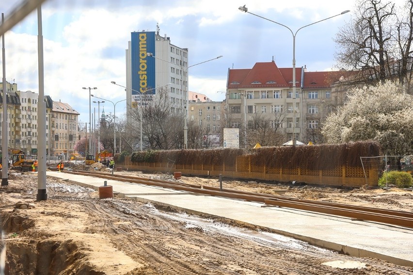 Wielomiesięczne prace przy przebudowie m.in. sieci...