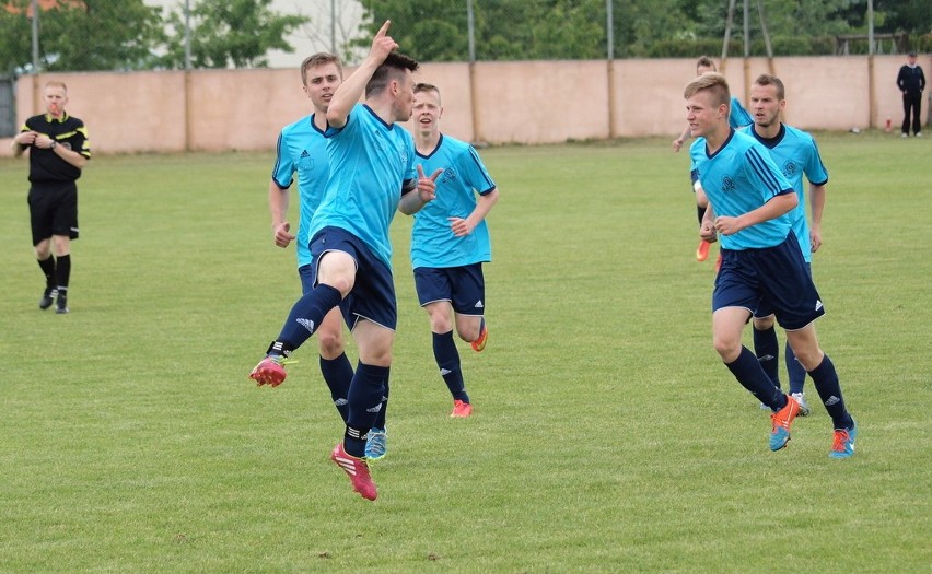 Wda II/Strażak Przechowo - Mustang Ostaszewo 2:0