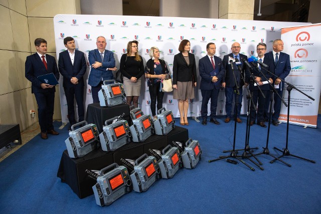 Być może w przyszłym tygodniu zostanie wyekspediowanych na Ukrainę 10 defibrylatorów zakupionych przez samorząd podkarpacki.