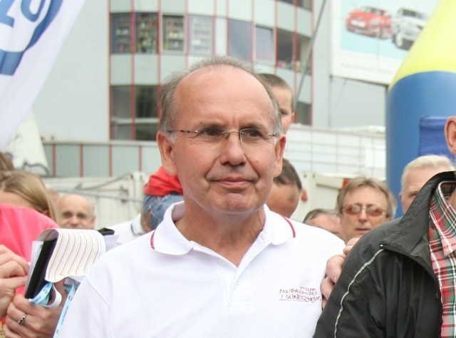 Mieczysław Nowicki jest dwukrotnym medalistą olimpijskim.