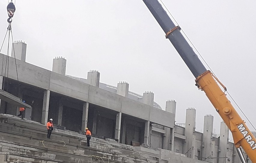 Na budowie nowego stadionu dla Radomiaka w ramach...