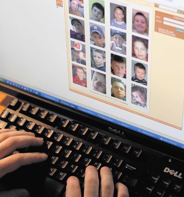 Pedofile pierwszy kontakt z ofiarami często nawiązują w sieci