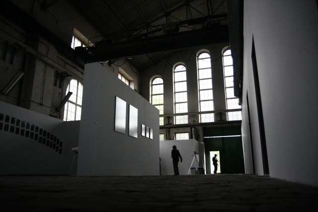 Stara elektrownia już staje się miejscem wystaw galerii Arsenał