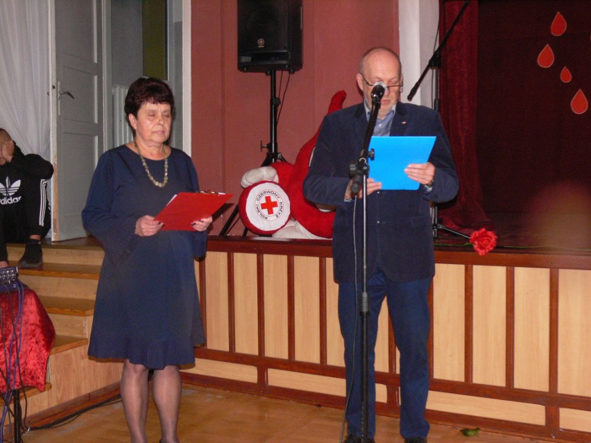 Odznaki, nagrody i podziękowania dla honorowych dawców krwi w Sandomierzu (LISTA WYRÓŻNIONYCH, ZDJĘCIA)