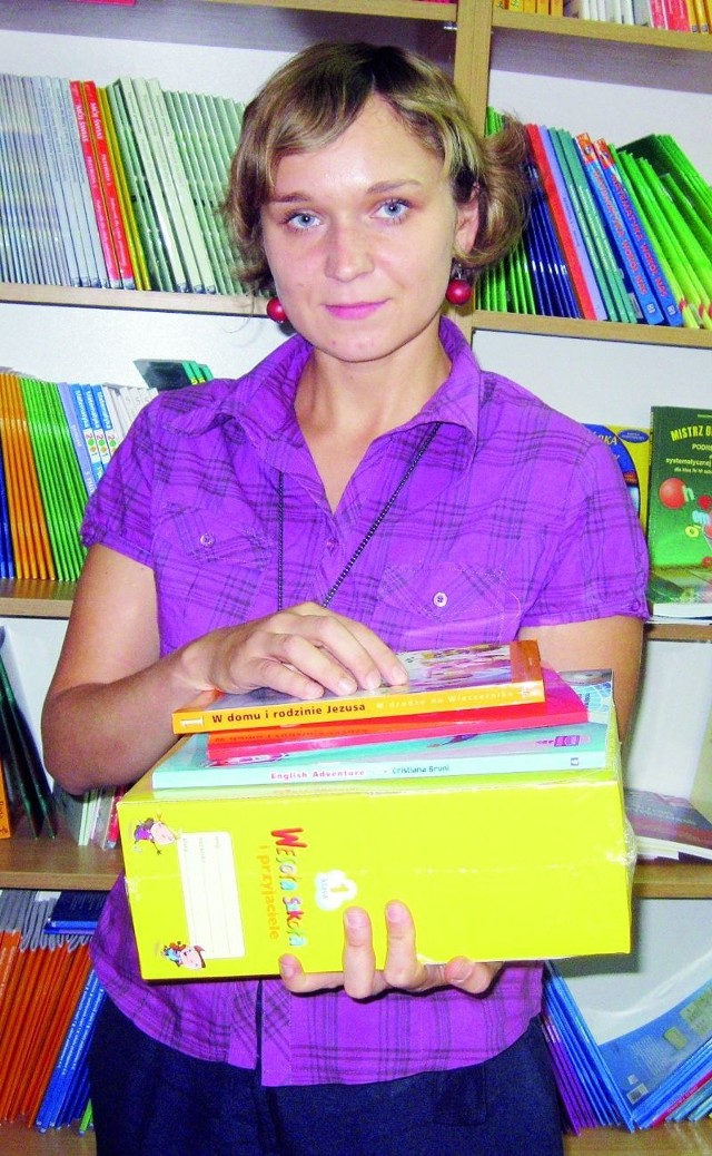 &#8211; Komplet książek do I klasy waży co najmniej 5 kg &#8211; ocenia Anna Szczyglewska z księgarni Domu Książki w Łomży