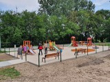 Nowy plac zabaw powstaje przy żłobku w Piaskach koło Jędrzejowa. Zobacz na zdjęciach, co zrobiono