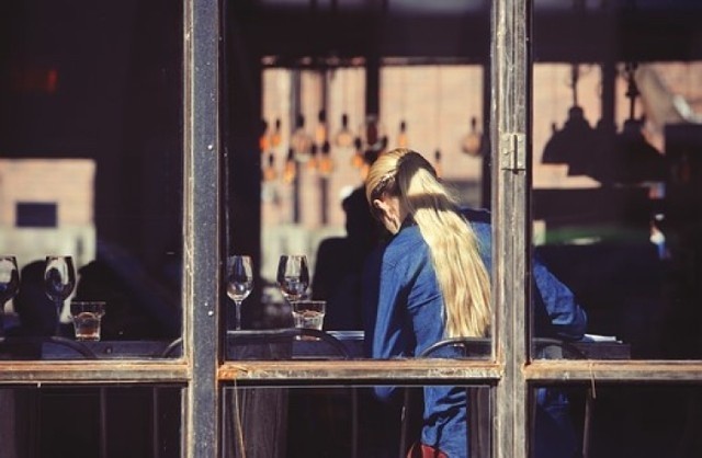 Szczególnie młodzi pracownicy bywają w gastronomii...