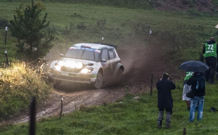 70. Rajd Polski - pierwszy dzień zmagań na mazurskich...