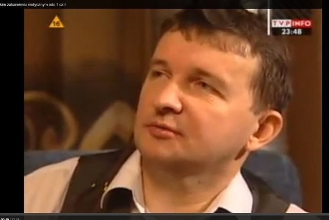 Cezary Mończyk zmarł podczas wakacji w Turcji. (fot. screen z youtube.com)