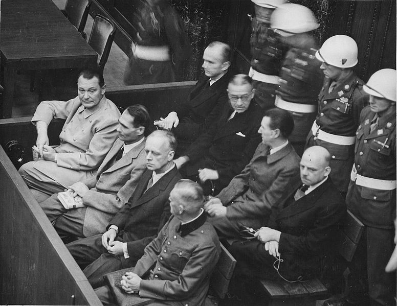 Göring, Hess, von Ribbentrop, Keitel i Dönitz podczas...