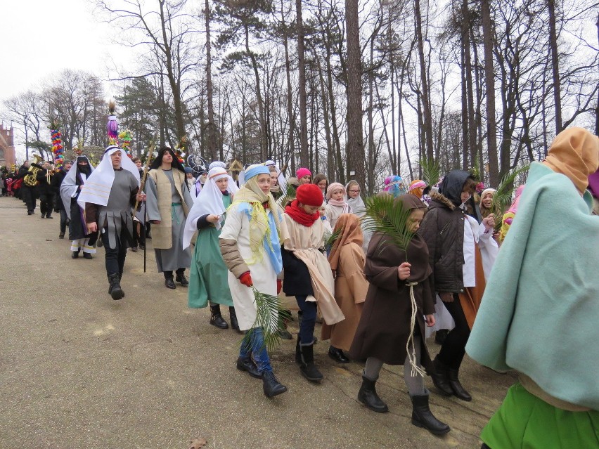 W Piekarach Śląskich rozpoczęło się dziś Misterium Męki Pańskiej [ZDJĘCIA, WIDEO]